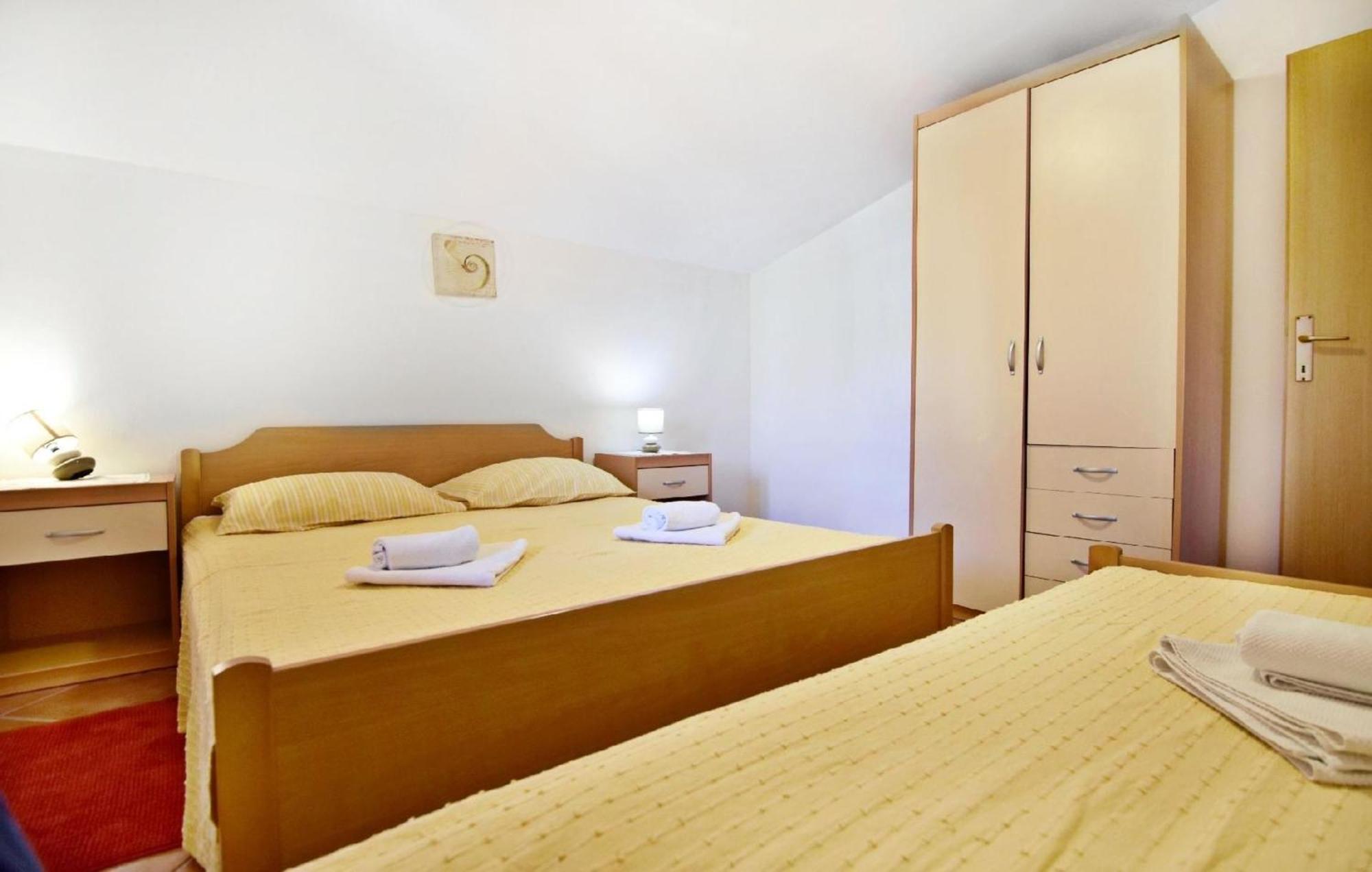 Apartmán Mit Zwei Schlafzimmern In Strandnaehe In Umag