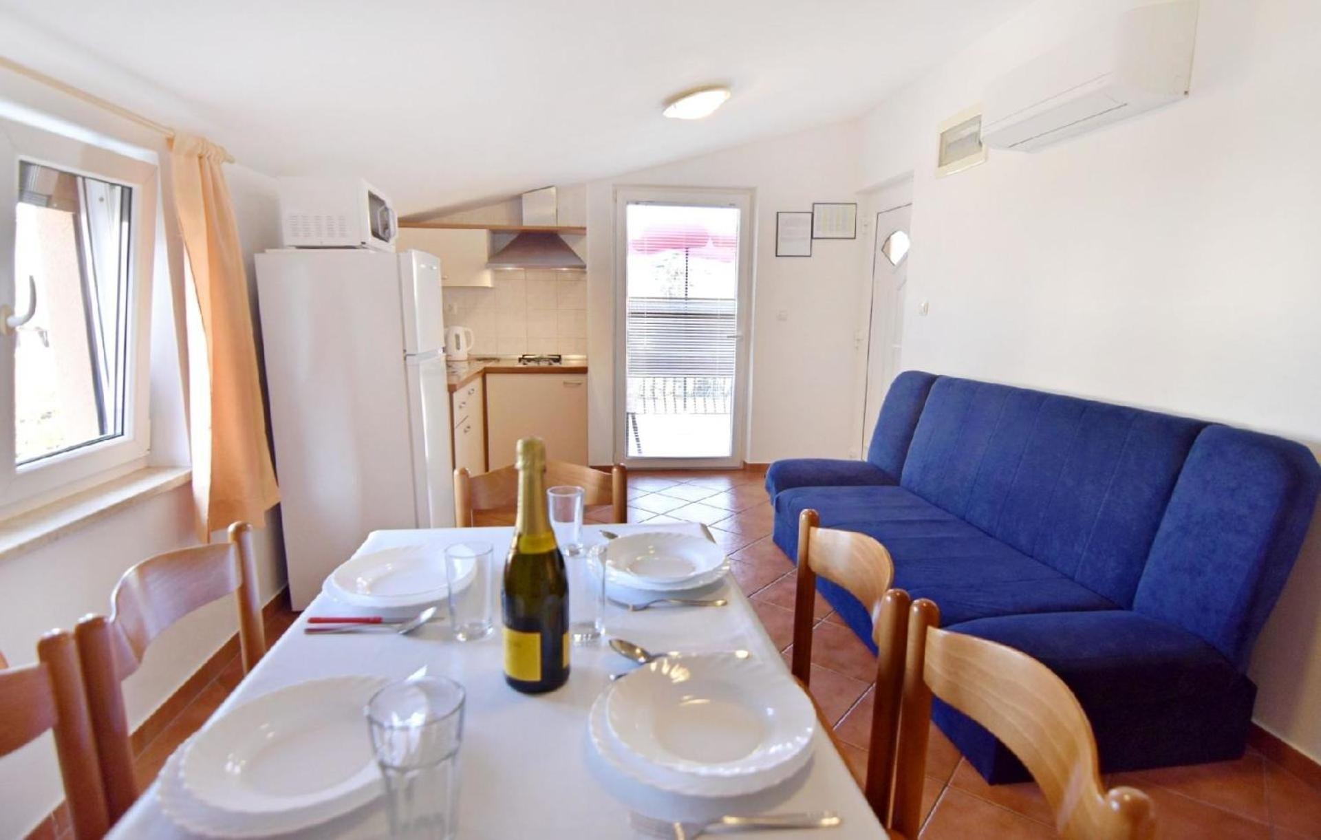 Apartmán Mit Zwei Schlafzimmern In Strandnaehe In Umag