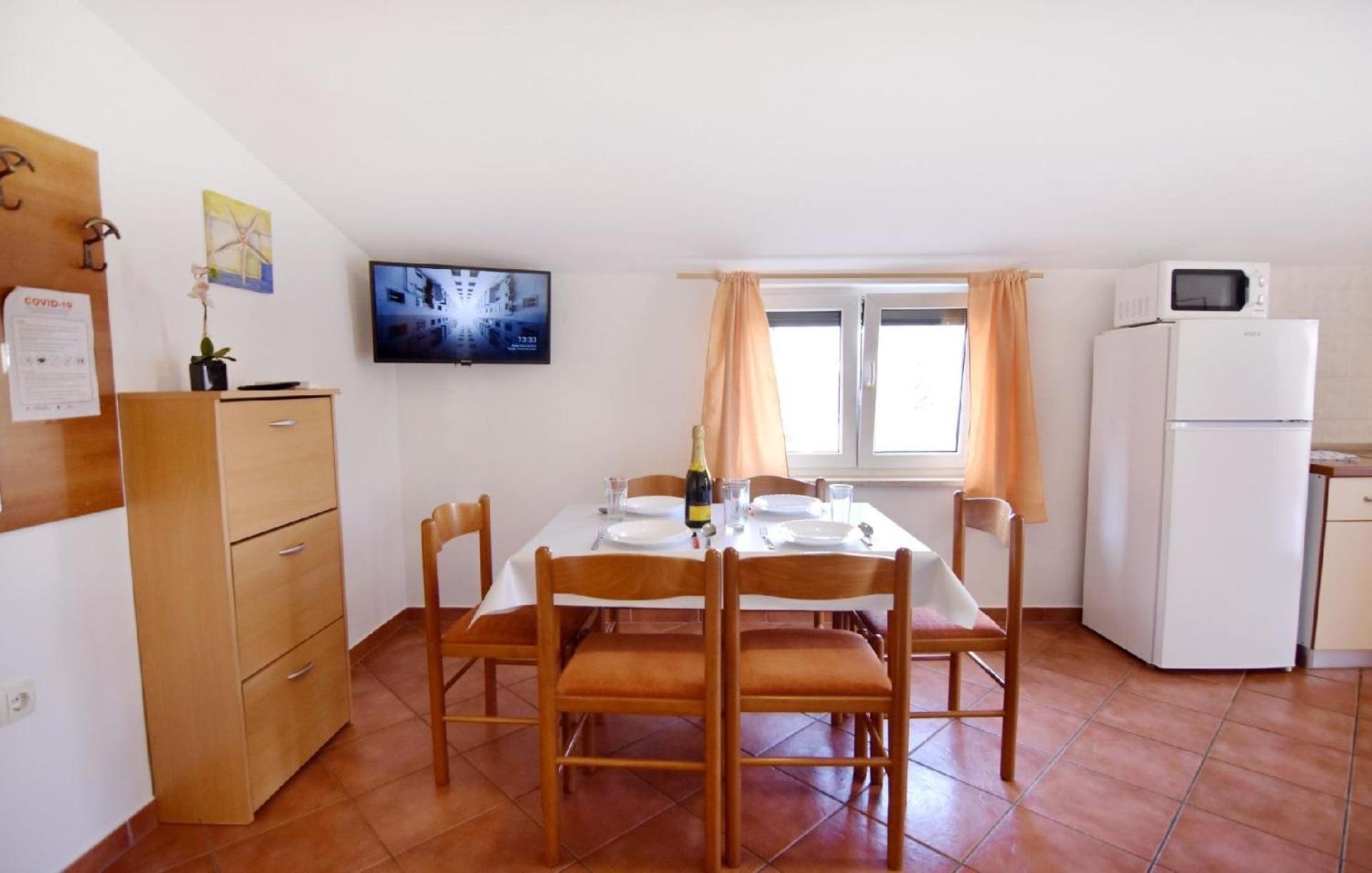 Apartmán Mit Zwei Schlafzimmern In Strandnaehe In Umag