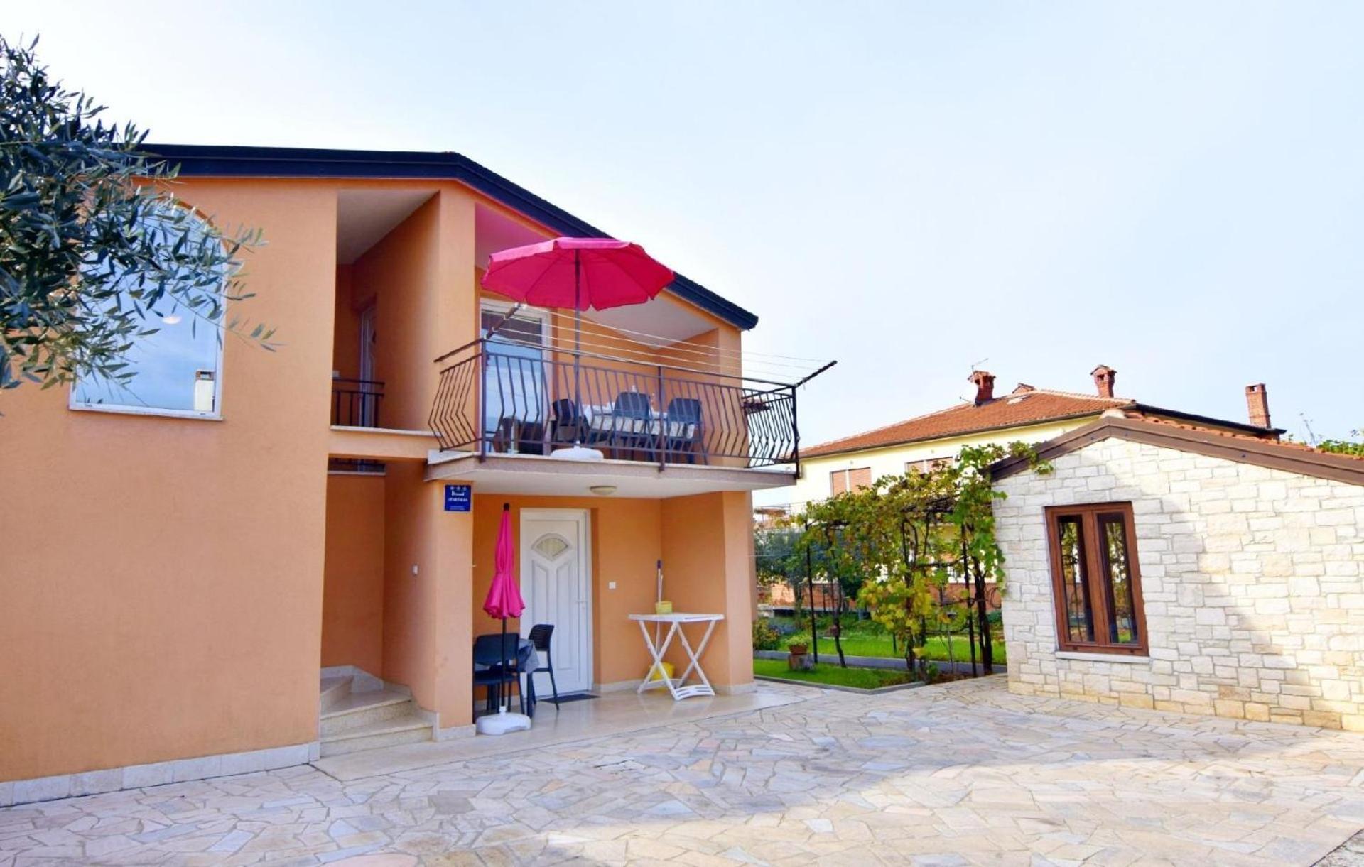 Mit Zwei Schlafzimmern In Strandnaehe In Umag